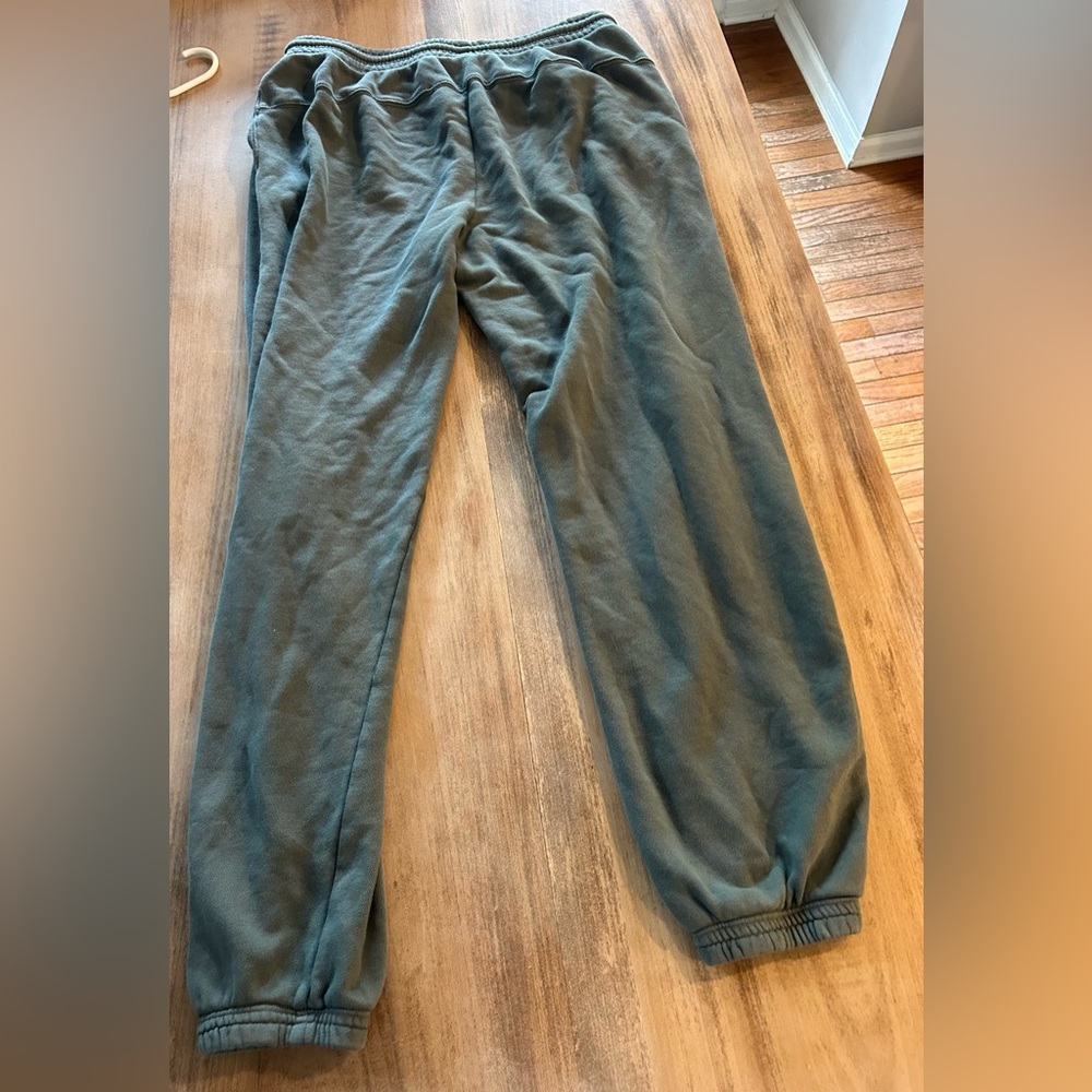 Woman’s aerie teal sweatpants